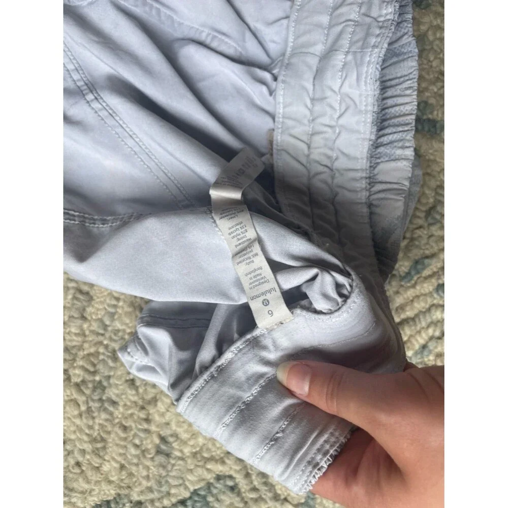 Lululemon Womens Tracker Short IV (4-way Stretch 4